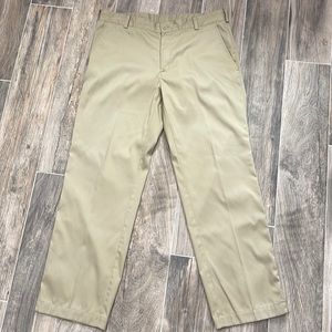 Nike Golf 34x30 khaki flat front pants